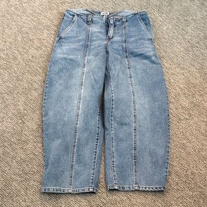 Women's Light Blue High-Waist Panel Seam Jeans